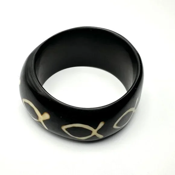 Vintage Black Asymmetrical Lucite Bangle Duo —  Both Size 8 1/4 — Vintage — EUC - Picture 7 of 12